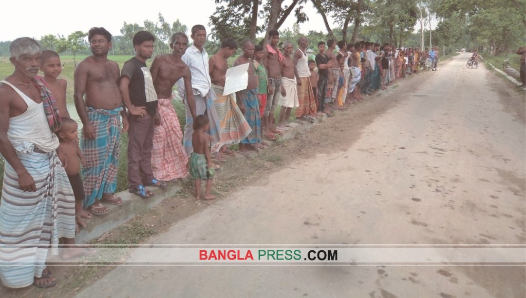 সৈয়দপুরে শ্বশ্মান সংস্কারের দাবীতে মানববন্ধন