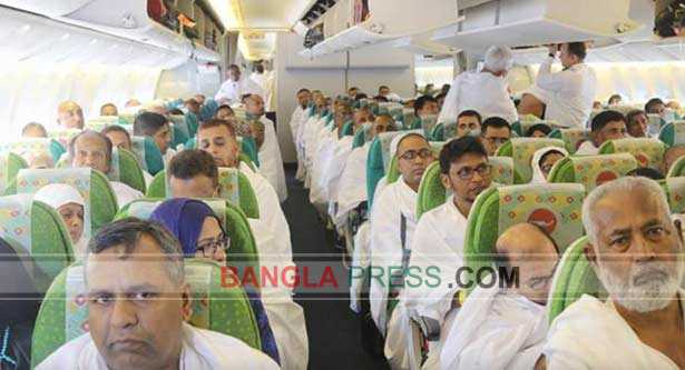 জেদ্দার উদ্দেশ্যে ঢাকা ছাড়ল প্রথম হজ ফ্লাইট