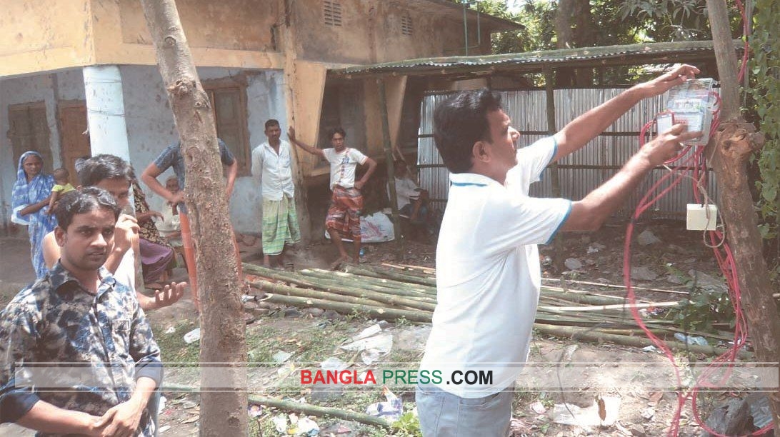 সৈয়দপুর ভূমি অফিসের ড্রাইভারের বিরুদ্ধে সরকারী সম্পত্তি দখলের অভিযোগ