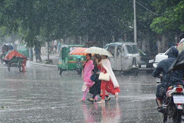 আগামী ২/৩ দিন দেশের বিভিন্ন স্থানে বৃষ্টিপাতের প্রবণতা বাড়তে পারে