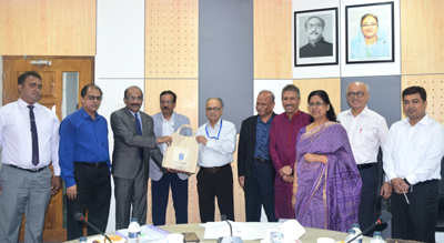 ইউজিসি চেয়ারম্যানের সঙ্গে সাক্ষাৎ করলেন শ্রীলংকার রাষ্ট্রদূত