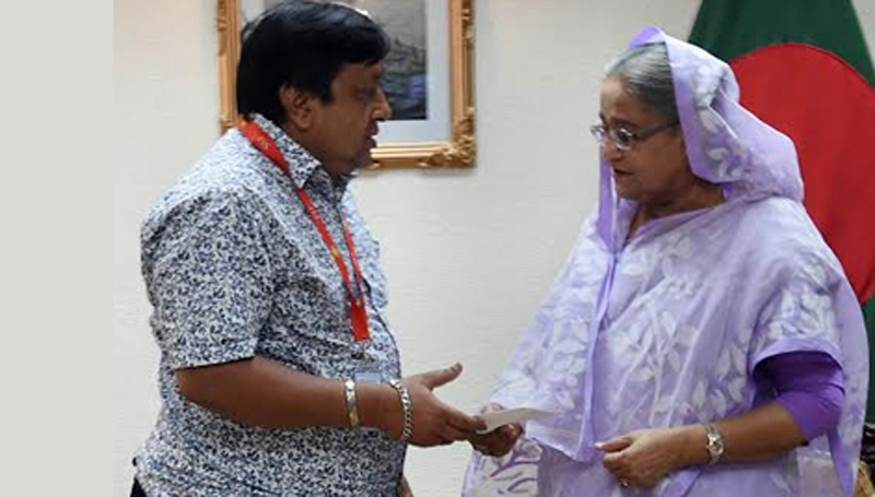 অভিনেতা আফজাল শরীফের পাশে দাড়ালেন প্রধানমন্ত্রী