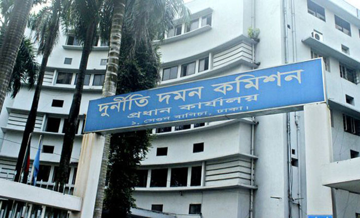 সিনহা ইস্যুতে ফারমার্স ব্যাংকের ৬ কর্মকর্তাকে দুদকে তলব
