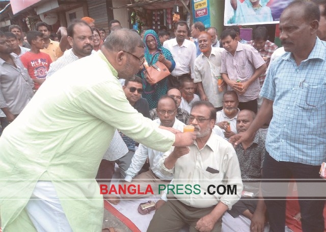 খালেদা জিয়ার মুক্তির দাবিতে সৈয়দপুরে বিএনপি’র প্রতীকী অনশন