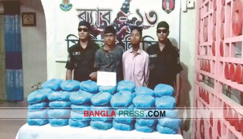 সৈয়দপুরে র‌্যাবের অভিযানে ৬২ কেজি গাঁজা উদ্ধার, আটক -২