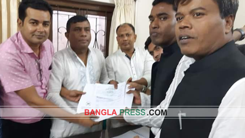 নাটোর-২ আসনে মনোনয়ন কিনলেন মালেক শেখ