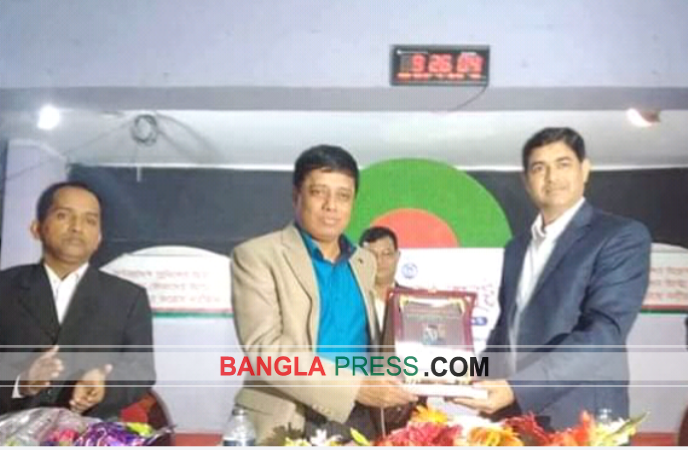 নাটোর পুলিশ সুপারের বিদায় ও নবাগত পুলিশ সুপারের সম্বর্ধনা অনুষ্ঠান