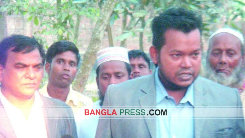 মনোনয়ন প্রত্যাশী রাসেলের ব্যাপক গণসংযোগ