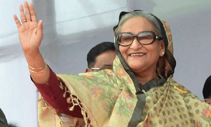 রংপুরের জনসভায় প্রধানমন্ত্রী : আবারো দেশের সেবা করার সুযোগ দিন