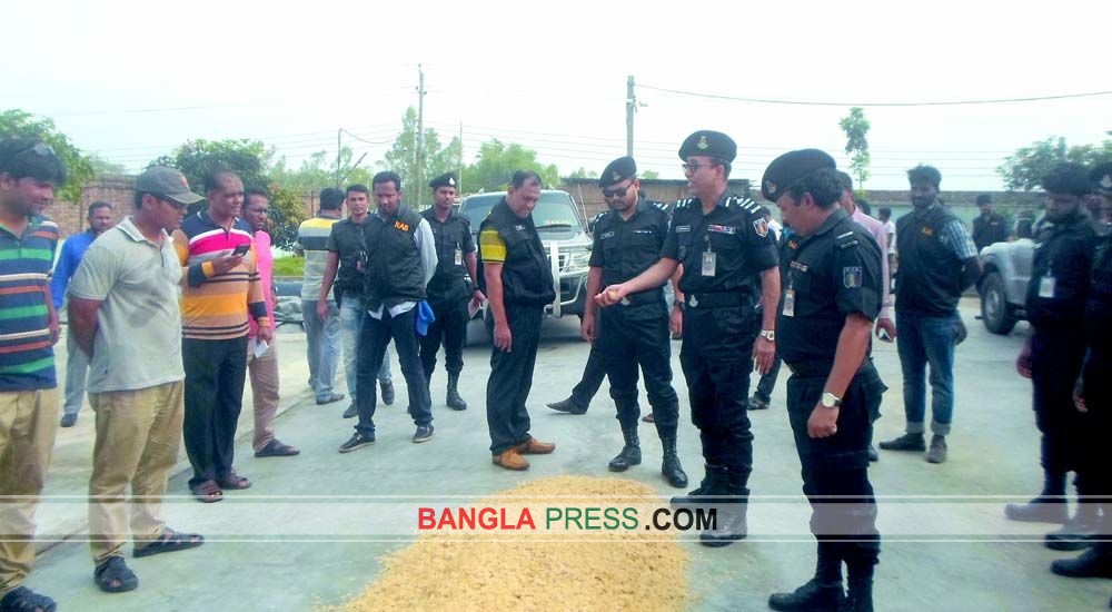 সৈয়দপুরে র‌্যাবের ভ্র্যাম্যমান আদালতে ৩ প্রতিষ্ঠানের জরিমানা