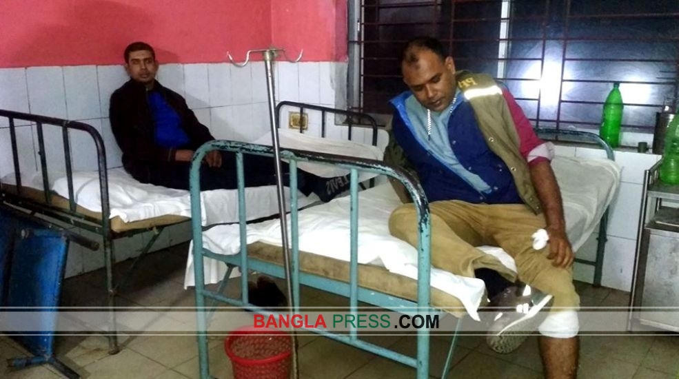 হত্যাকাণ্ডের আলামত সংগ্রহে গিয়ে হামলায় আহত ৫ পিবিআই কর্মকর্তা