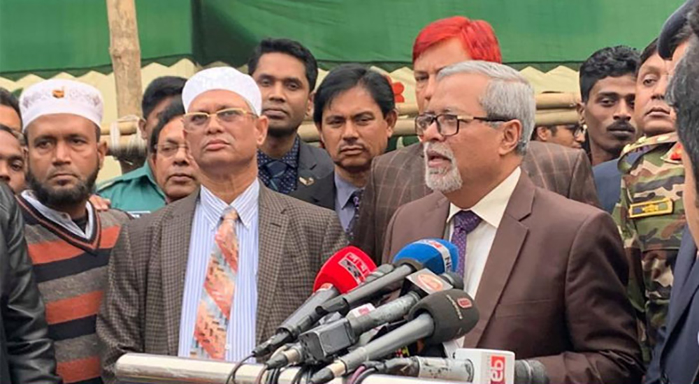 ইভিএম নিয়ে আমরা পুরোপুরি সন্তুষ্ট : সিইসি