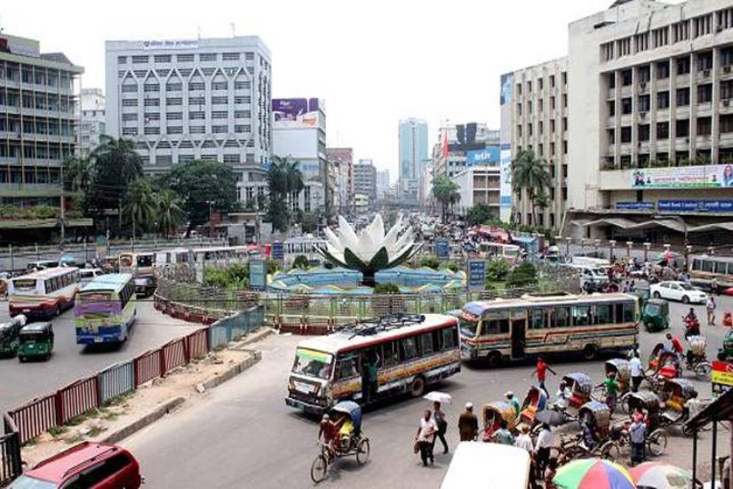 হরতালের কোন প্রভাব নেই রাজধানীতে