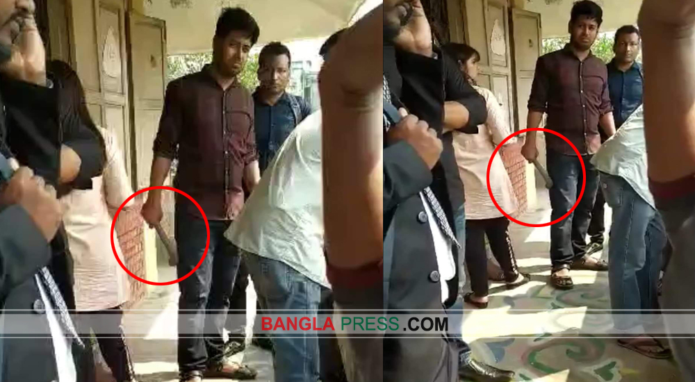 জবির বাঁধন কমিটির অনিয়ম ঠেকাতে রড নিয়ে সভাপতির অবস্থান