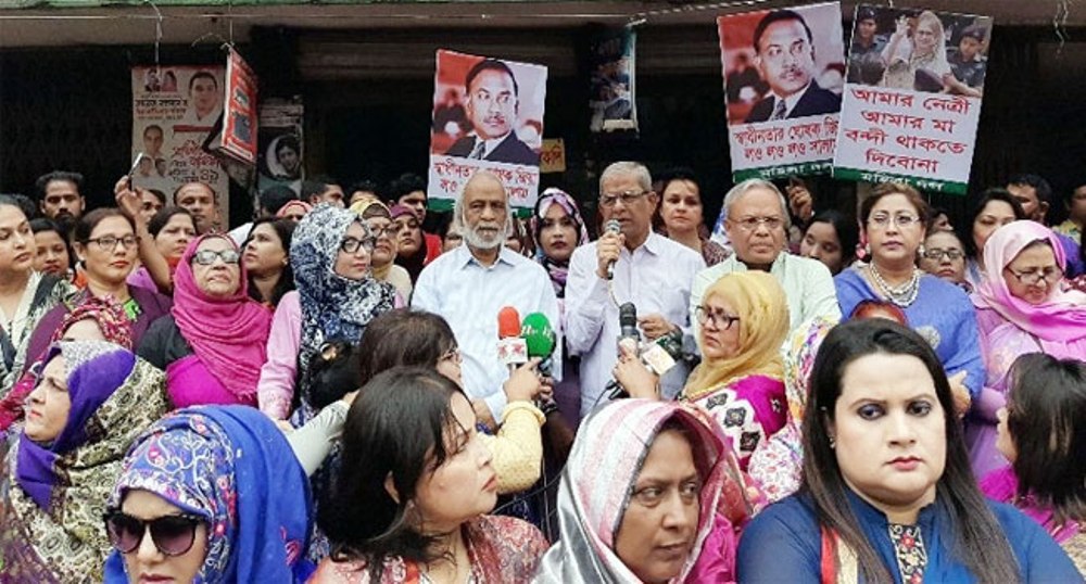 দেশে গণতন্ত্র না থাকলে নারীর অধিকারও থাকবে না: ফখরুল