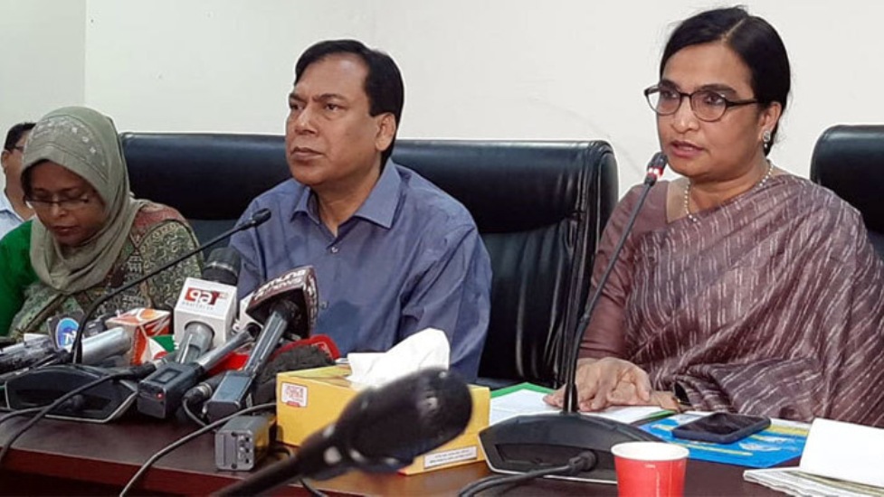 করোনায় আক্রান্তদের একজন সুস্থ হয়ে বাড়ি ফিরেছেন