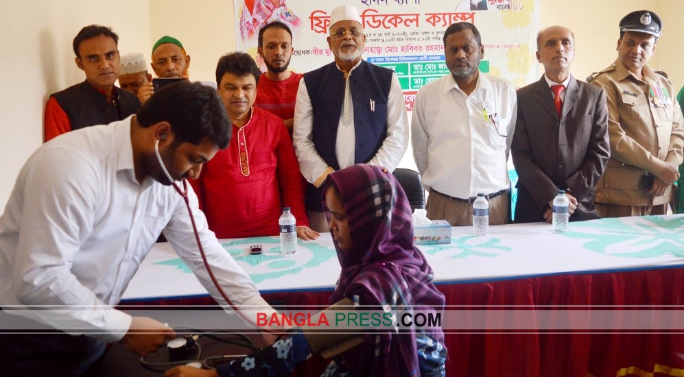 ধুনটে বঙ্গবন্ধুর জন্মশতবর্ষে ফ্রি মেডিকেল ক্যাম্প