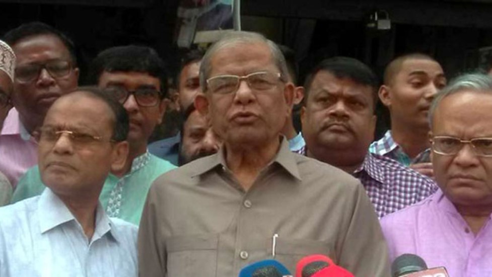 করোনা নিয়ে বিএনপি রাজনীতি করছে না, সরকারের ত্রুটি ধরছে: ফখরুল