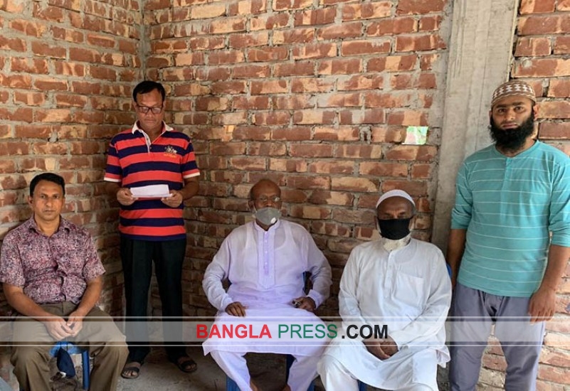 বোয়ালমারীতে খাদ্যবান্ধব কর্মসূচী ডিলারের সংবাদ সম্মেলন