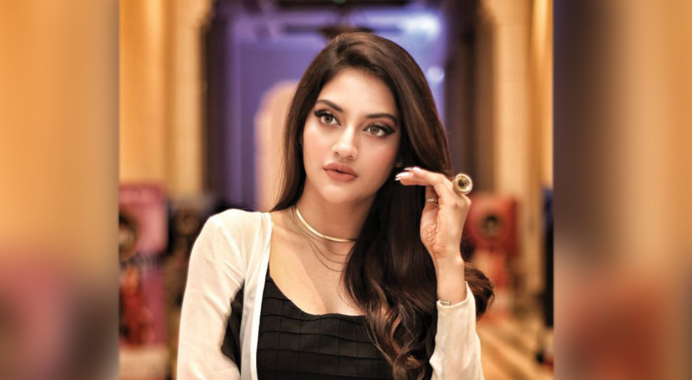 আমার বাবার কোনও শ্বাসকষ্ট ছিল না : নুসরত