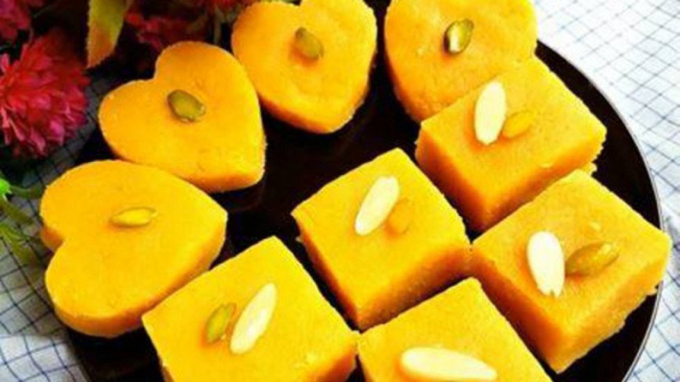শবে বরাতে মজাদার বুটের ডালের হালুয়া
