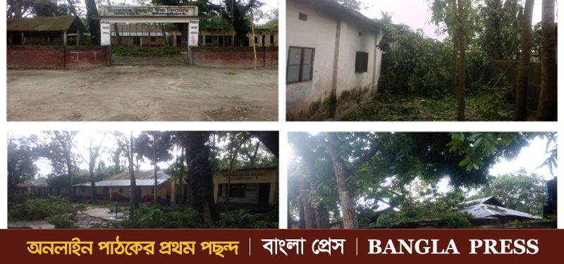 ডোমারে ঘুর্ণিঝড়ের তান্ডবে মিরজাগঞ্জ বহুমূখী উচ্চ বিদ্যালয়ের ব্যপক ক্ষতি সাধন
