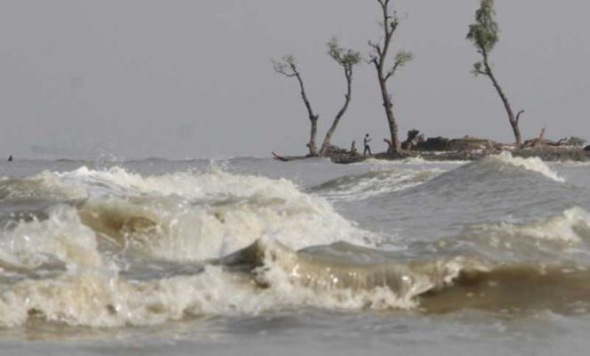 উপকূলীয় এলাকায় ঝড়ের সম্ভাবনা