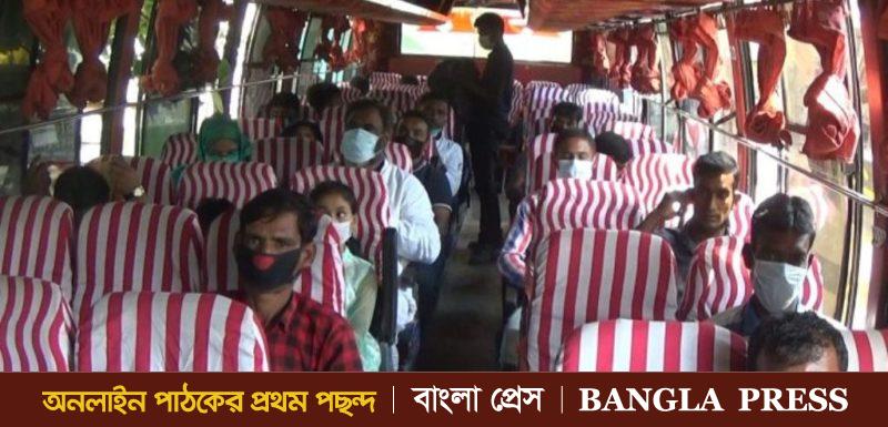 ঝিনাইদহে স্বাস্থ্যবিধি মেনেই চলছে গণপরিবহণ