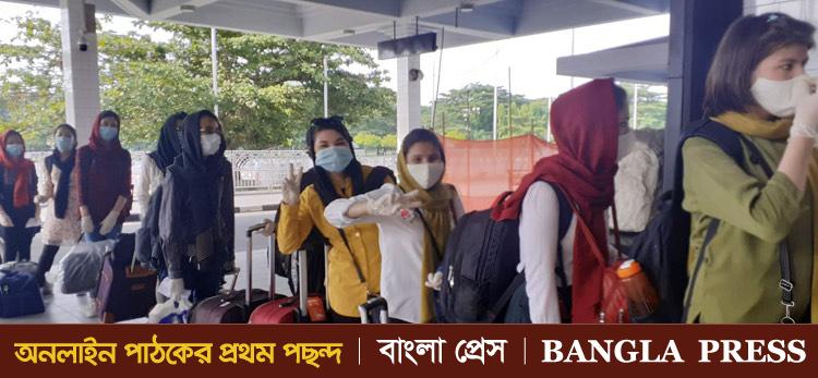 করোনার শঙ্কায় চট্টগ্রাম ছেড়েছেন ১১০ আফগান শিক্ষার্থী