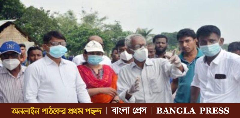 গৌরীপুরের  নদী ভাঙ্গন এলাকা পরিদর্শন করলেন এমপি ও ডিসি