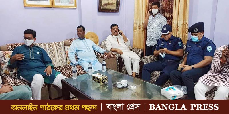 সৈয়দপুরে দিলনেওয়াজ খানের বাসভবনে নৌ প্রতিমন্ত্রী খালিদ মাহমুদ চৌধুরী
