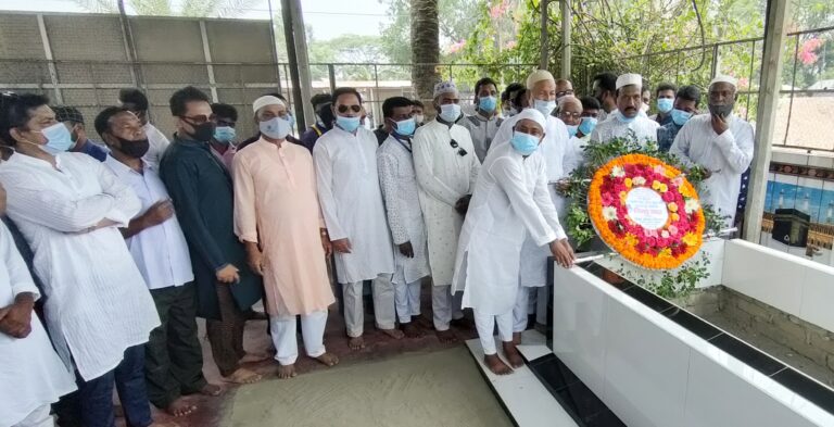 গৌরীপুরে সাবেক স্বাস্থ্য প্রতিমন্ত্রীর মৃত্যুবার্ষিকীতে মেয়রের শ্রদ্ধা