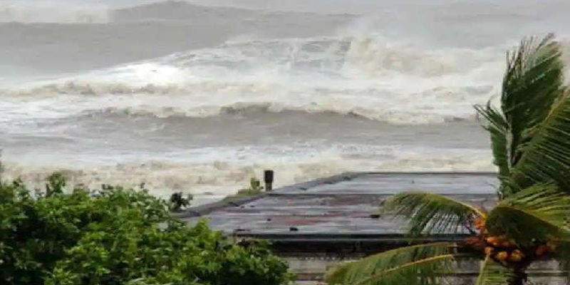 প্রবল ঘূর্ণিঝড়ে রূপ নিয়েছে ইয়াস