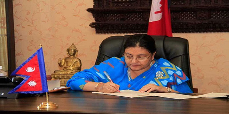 নেপালে পার্লামেন্ট ভেঙে দিলেন প্রেসিডেন্ট