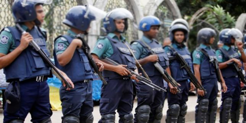 লকডাউনে বিচারিক ক্ষমতা পাচ্ছে পুলিশ