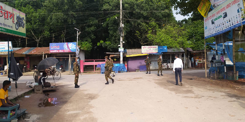 লকডাউনের ৮ম দিনে ঠাকুরগাঁওয়ে প্রশাসনের কঠোর নজরদারি