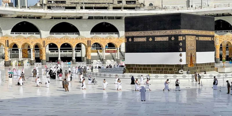 লাব্বাইকা আল্লাহুম্মা লাব্বাইক ধ্বনিতে মুখরিত আরাফাত ময়দান