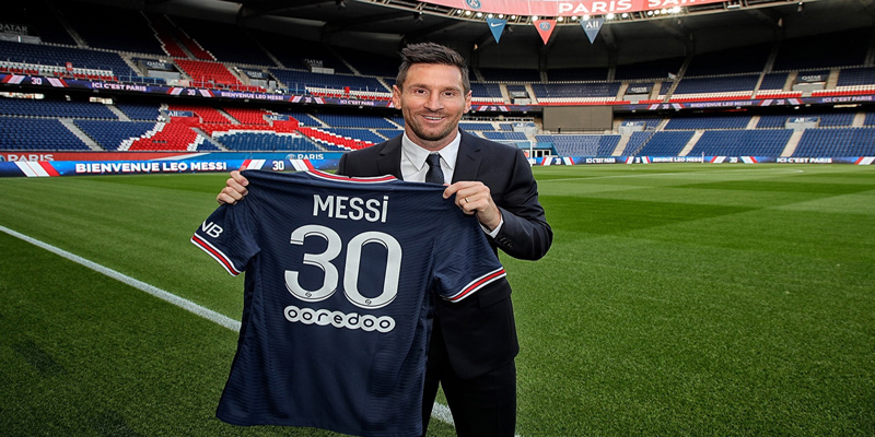 পিএসজিতে ৩০ নম্বর জার্সি নিয়ে খেলবেন মেসি