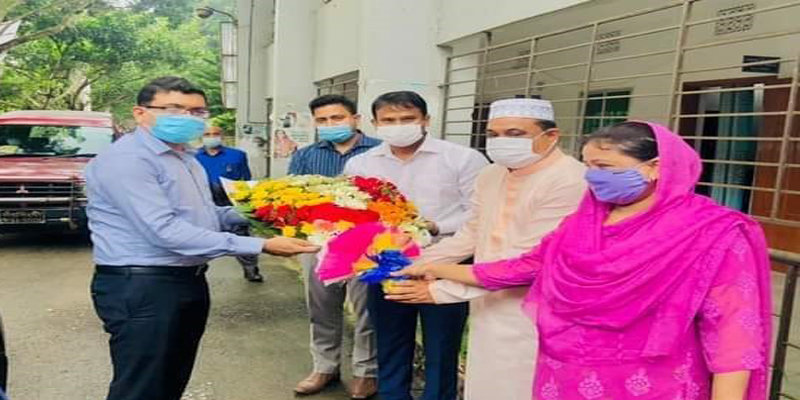 শিবপুরের বিভিন্ন সরকারি দফতরসহ থানা পরিদর্শন করলেন জেলা প্রশাসক
