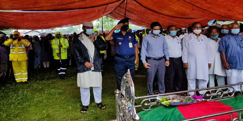বীর মুক্তিযোদ্ধা খোরশেদ আলীর রাষ্ট্রীয় মর্যাদায় দাফন সম্পন্ন