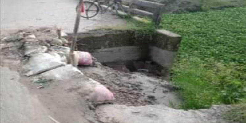 দুই উপজেলার সংযোগ সড়ক বিচ্ছিন্ন