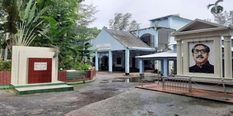 লক্ষ্মীপুরের রায়পুরে ১৭ দপ্তরের প্রায় ২শ’কর্মকর্তা-কর্মচারী পদ শূণ্য!