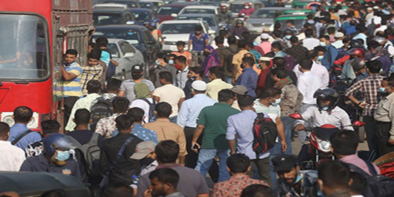 চলছে ধর্মঘটের তৃতীয় দিন, চরম দুর্ভোগে যাত্রীরা