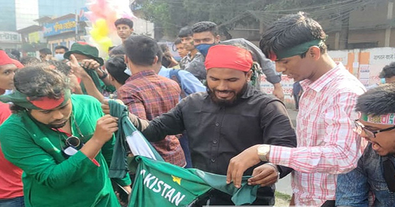 মিরপুরে পাকিস্তানি সমর্থককে আটক করলেন ভক্তরা