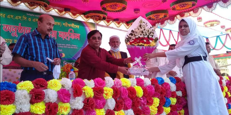 নরসিংদীর শিবপুরে এসএসসি পরীক্ষার্থীদের বিদায় অনুষ্ঠান অনুষ্ঠিত