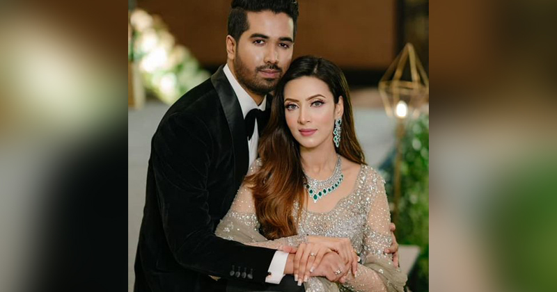 হবু বরকে পরিচয় করিয়ে দিলেন চিত্রনায়িকা মিম