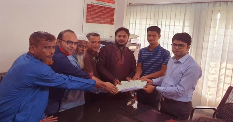 লক্ষ্মীপুরে সাংবাদিক আরিফের কাউন্সিলর পদে মনোনয়নপত্র দাখিল