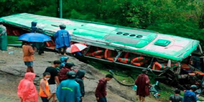 জিম্বাবুয়েতে বাস দুর্ঘটনায় নিহত ৩৫, আহত ৭১