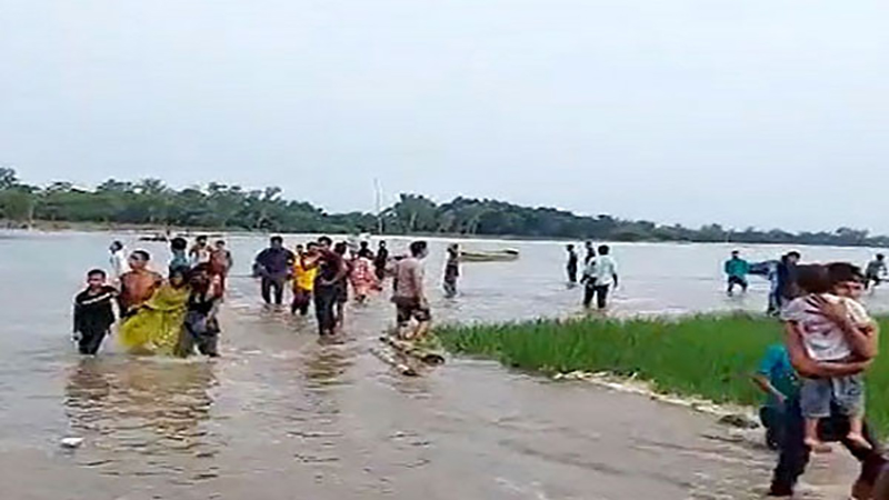পঞ্চগড়ে করতোয়া নদীতে নৌকাডুবি : নিহত ২৫, নিখোঁজ অন্তত ২০