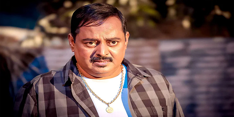 ‘শাকিব ৩ স্ত্রী নিয়ে থাকুক, নয়তো দেশ ছেড়ে চলে যাক’